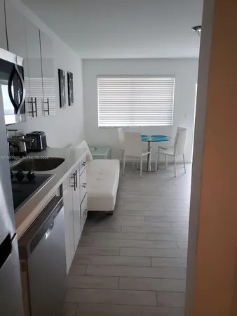 $1,850 | 1601 Meridian Avenue, Unit 105, Miami Beach, FL 33139