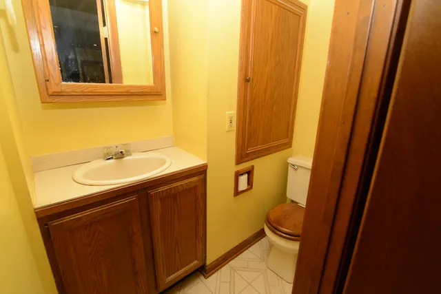 $399,500 | 3902 Rose Avenue, Western Springs, IL 60558