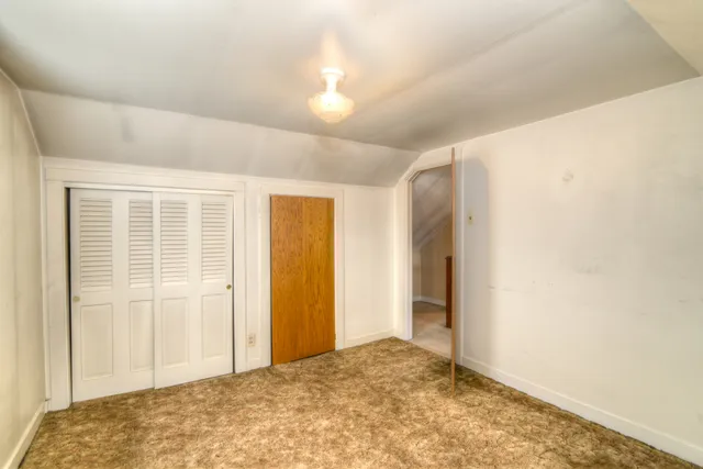 $399,500 | 3902 Rose Avenue, Western Springs, IL 60558