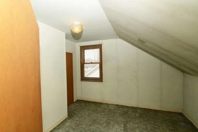 $399,500 | 3902 Rose Avenue, Western Springs, IL 60558