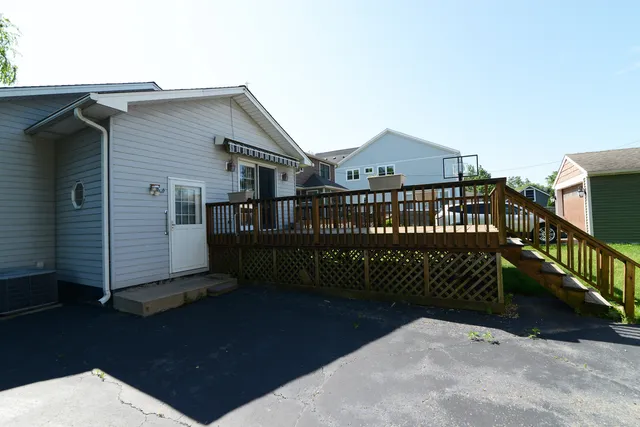 $399,500 | 3902 Rose Avenue, Western Springs, IL 60558