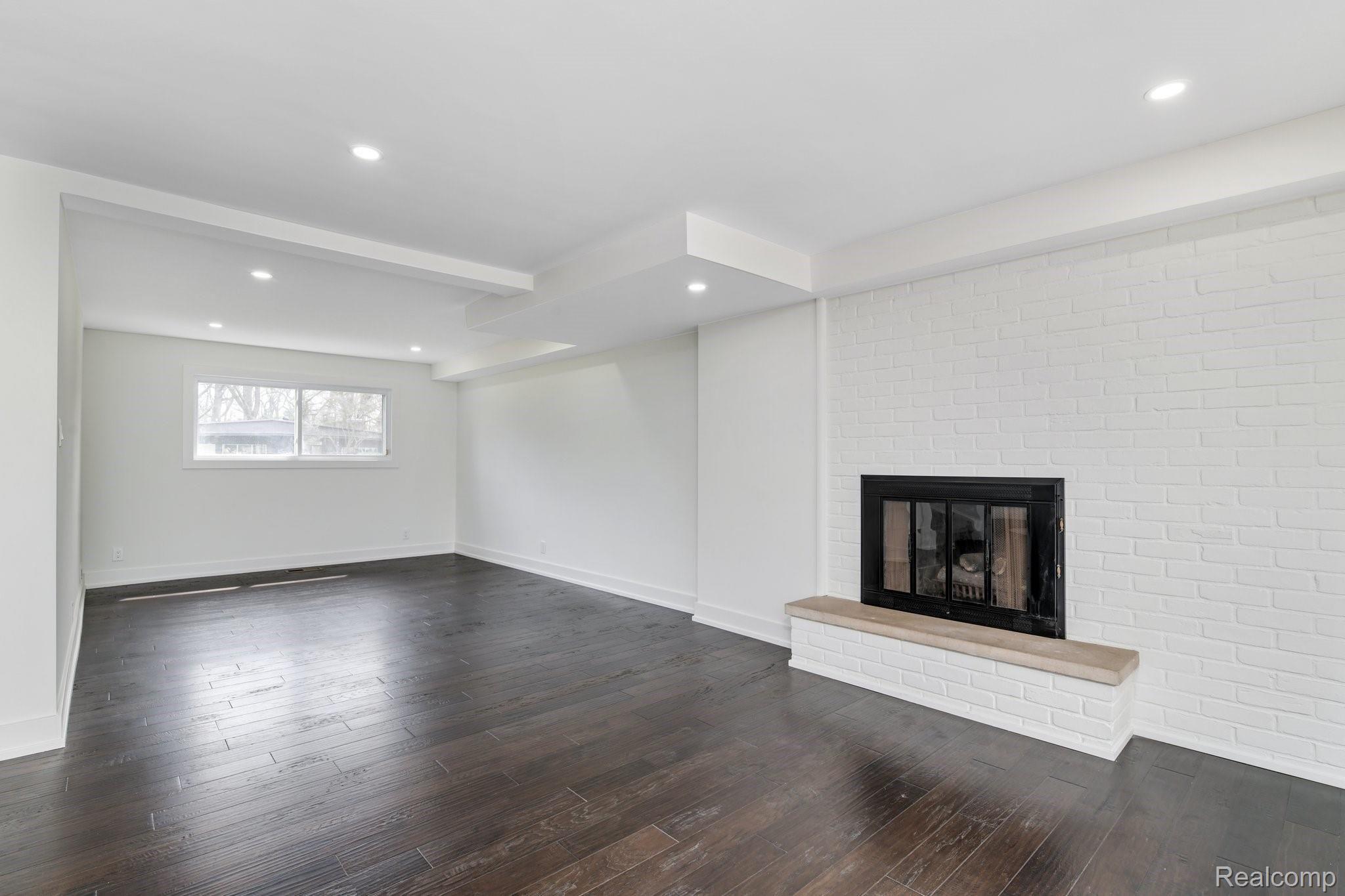 5530 Crabtree Road Bloomfield Hills, MI 48301 - Photo 20 of 34 5530 Crabtree Road - Bloomfield Township0017.jpg
