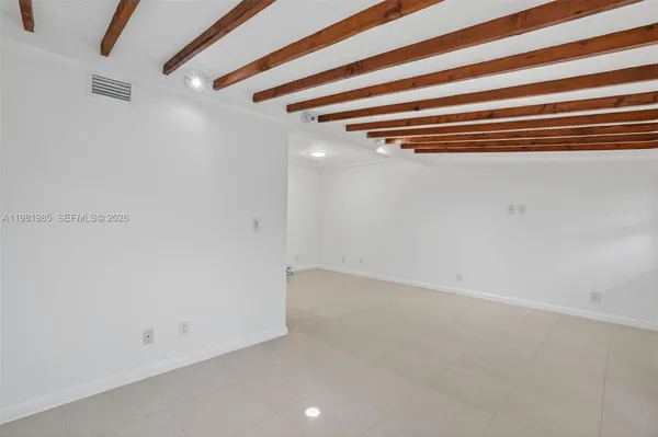 $2,550 | 6761 Southwest 13th Terrace, Unit 1, Miami, FL 33144