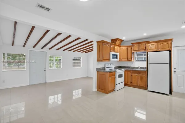 $2,550 | 6761 Southwest 13th Terrace, Unit 1, Miami, FL 33144