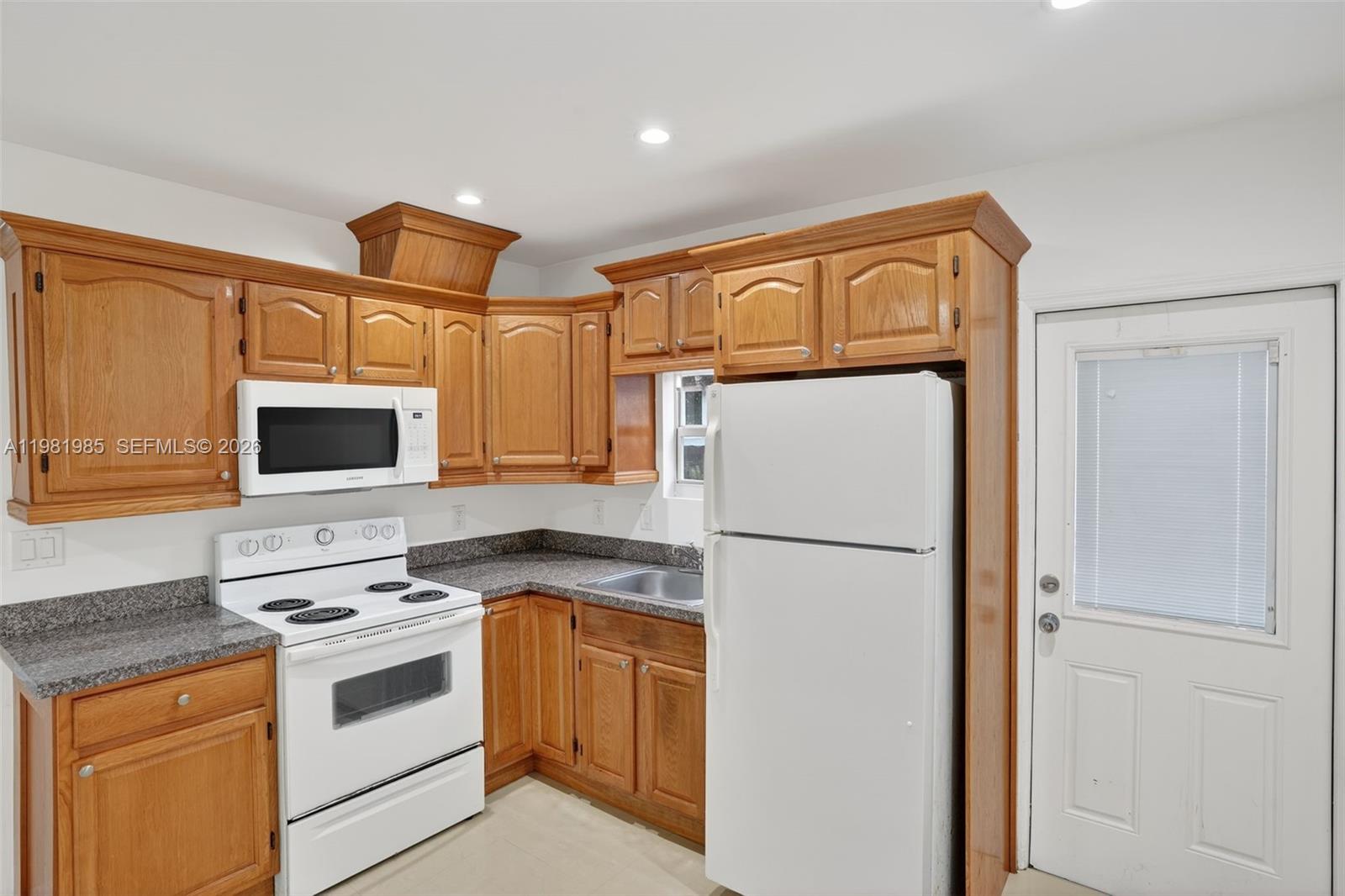 6761 Southwest 13th Terrace, Unit 1 Miami, FL 33144 - Photo 10 of 23