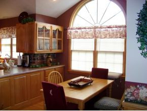528 Fire Tower Road Mountain City, TN 37683 - Photo 3 of 12 DINING