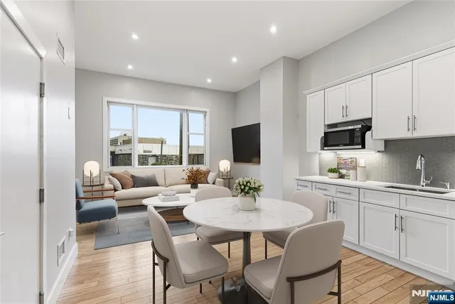 $2,490 | 12 Dempsey Avenue, Unit A, Edgewater, NJ 07020