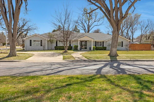 $575,000 | 2301 South Julian Boulevard, Amarillo, TX 79102
