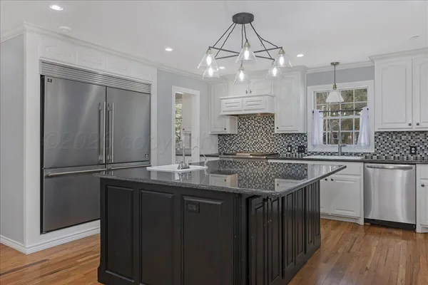 $575,000 | 2301 South Julian Boulevard, Amarillo, TX 79102