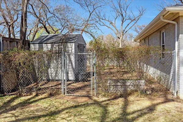 $575,000 | 2301 South Julian Boulevard, Amarillo, TX 79102