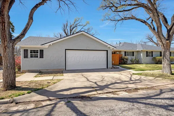 $575,000 | 2301 South Julian Boulevard, Amarillo, TX 79102