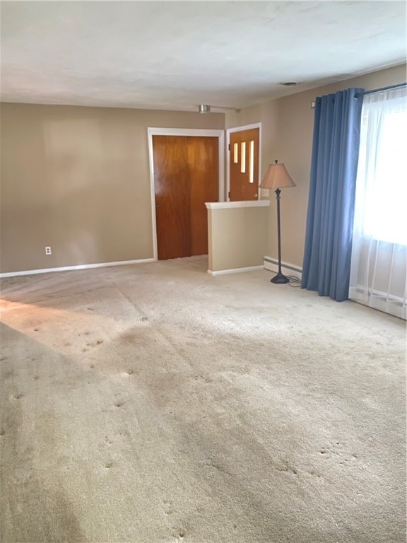 26 Caren Drive Irondequoit, NY 14622 - Photo 19 of 49 Living Room