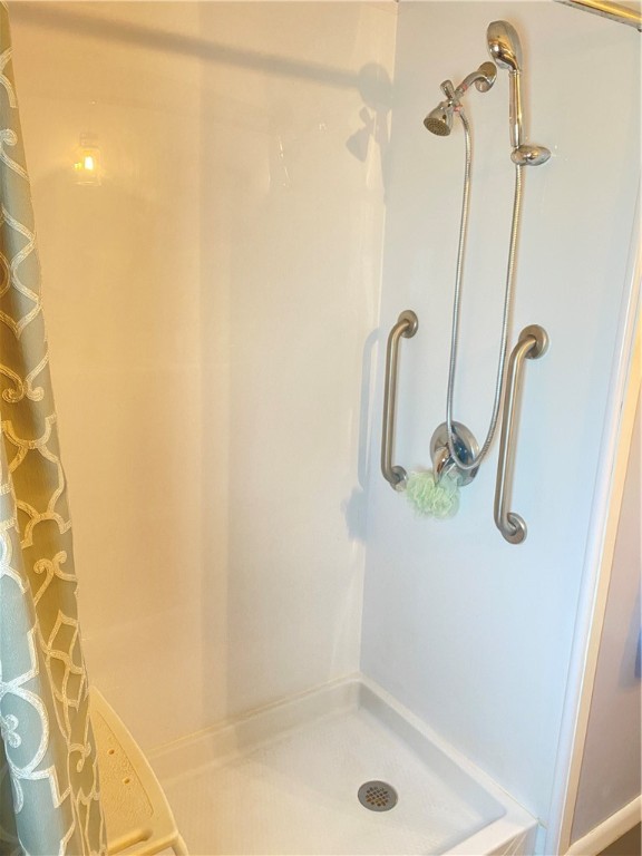 26 Caren Drive Irondequoit, NY 14622 - Photo 22 of 49 Bathroom Main Floor