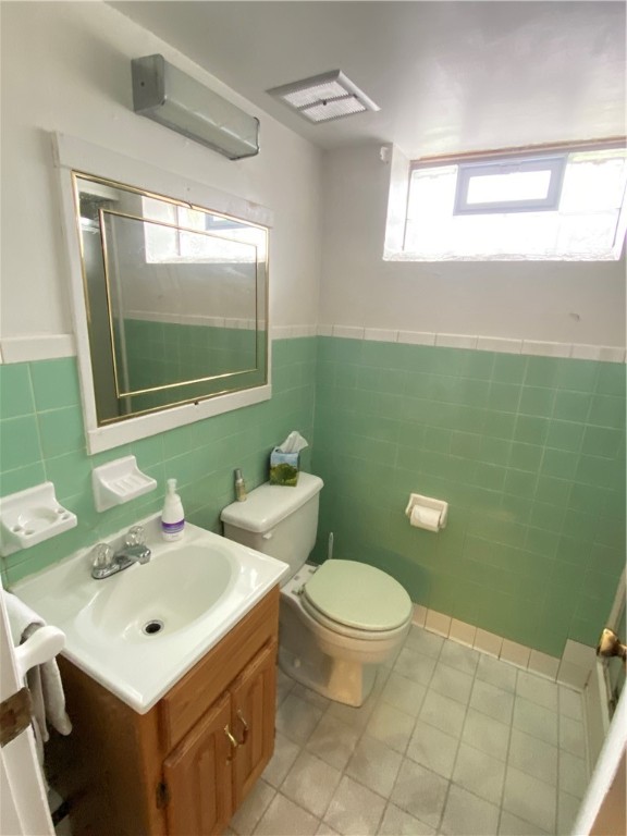 26 Caren Drive Irondequoit, NY 14622 - Photo 36 of 49 Basement Bathroom