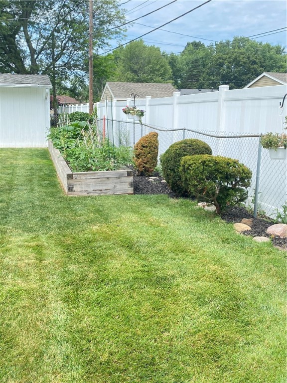 26 Caren Drive Irondequoit, NY 14622 - Photo 47 of 49 Rear Yard