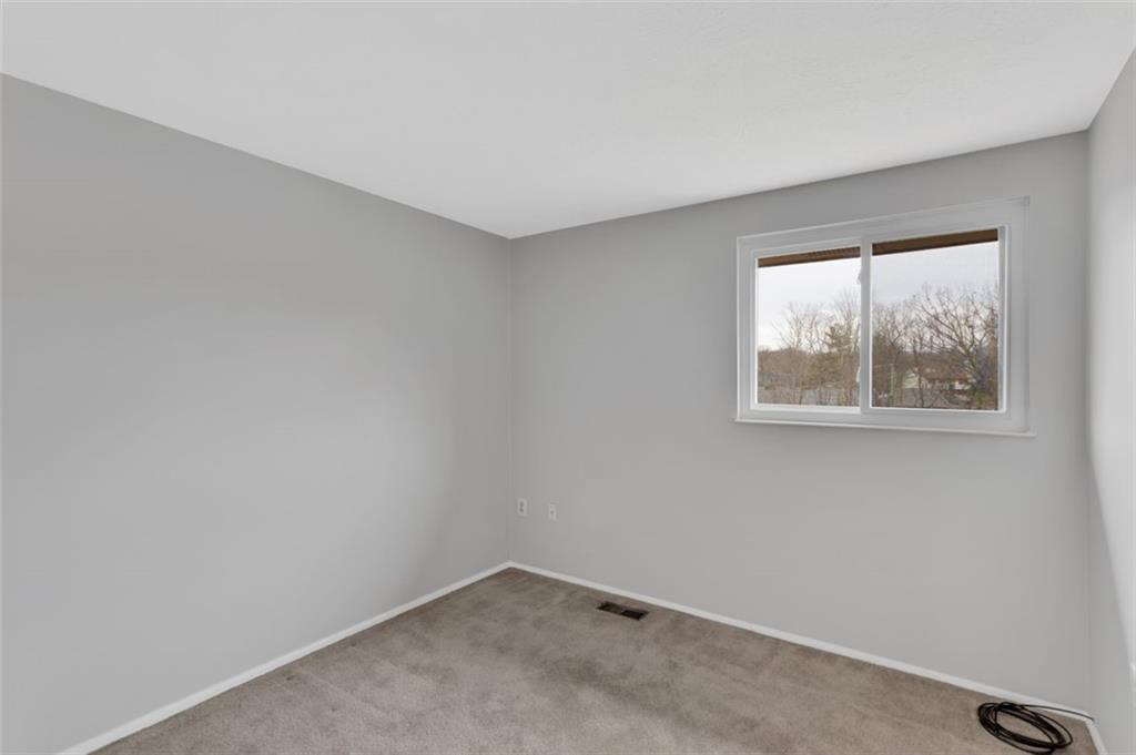 2007 Clearfork Road Bridgeville, PA 15017 - Photo 21 of 25 Gallery Image 21