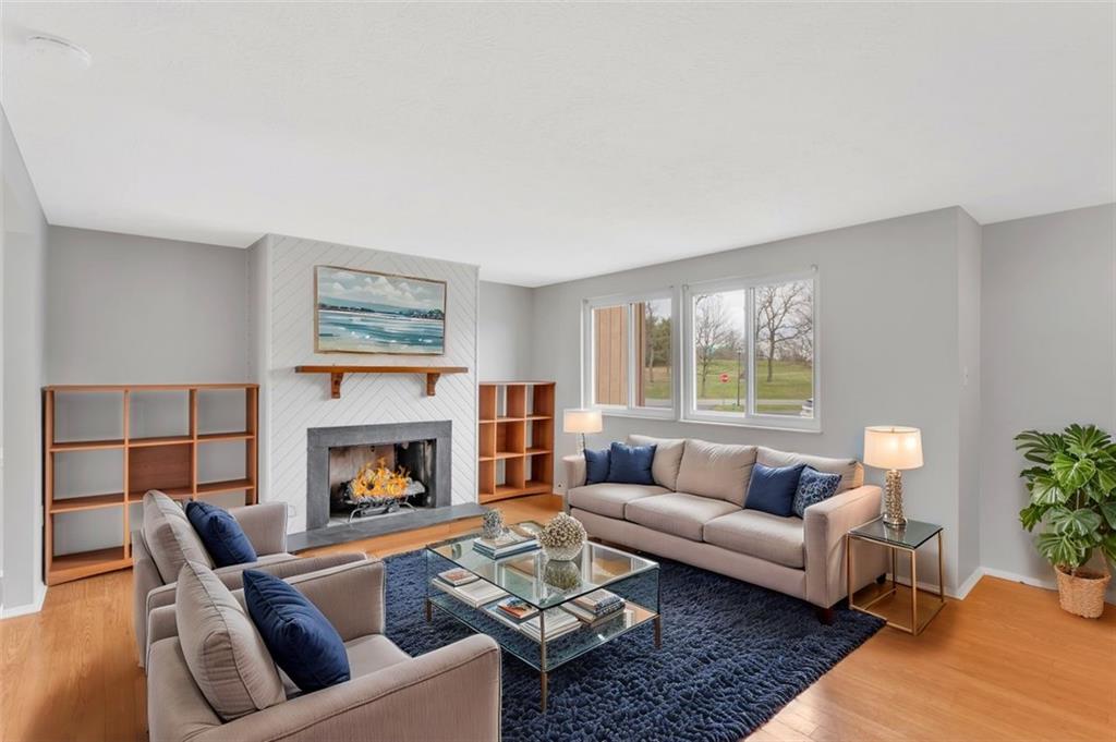 2007 Clearfork Road Bridgeville, PA 15017 - Photo 4 of 25 Gallery Image 4