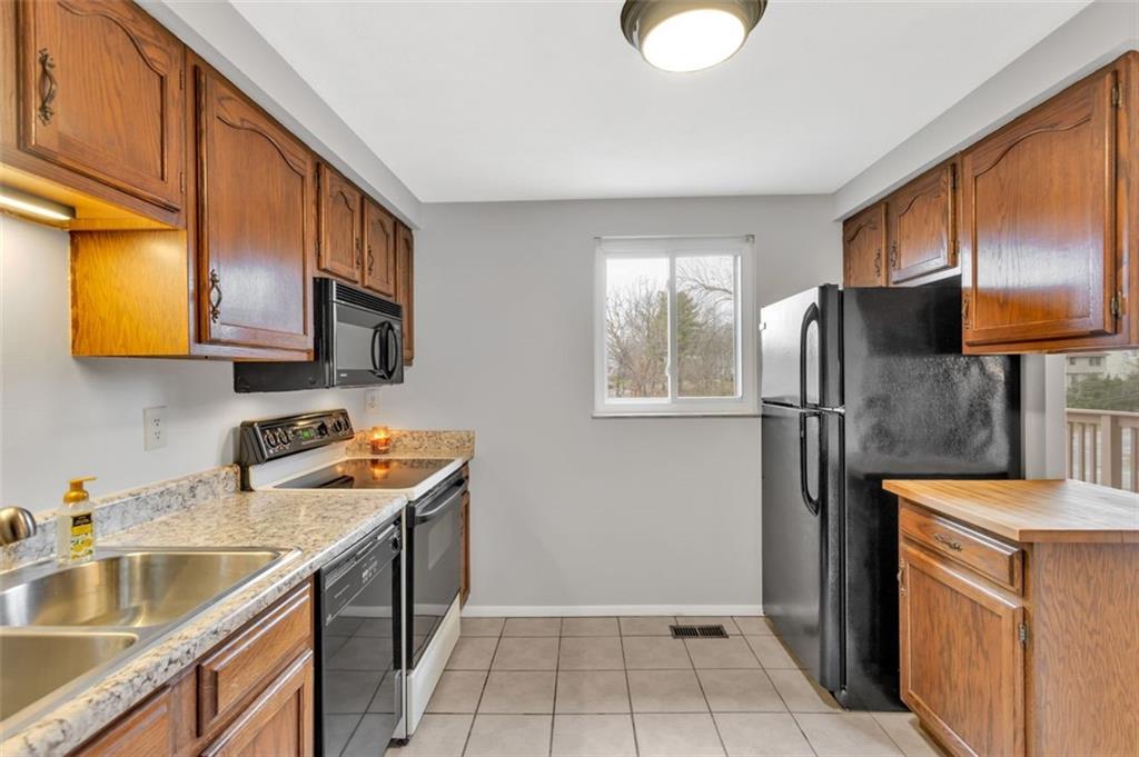 2007 Clearfork Road Bridgeville, PA 15017 - Photo 8 of 25 Gallery Image 8