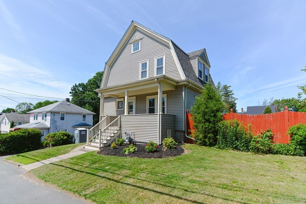 63 Bellevue Road Braintree, MA 02184 - Photo 2 of 38 Gallery Image 2