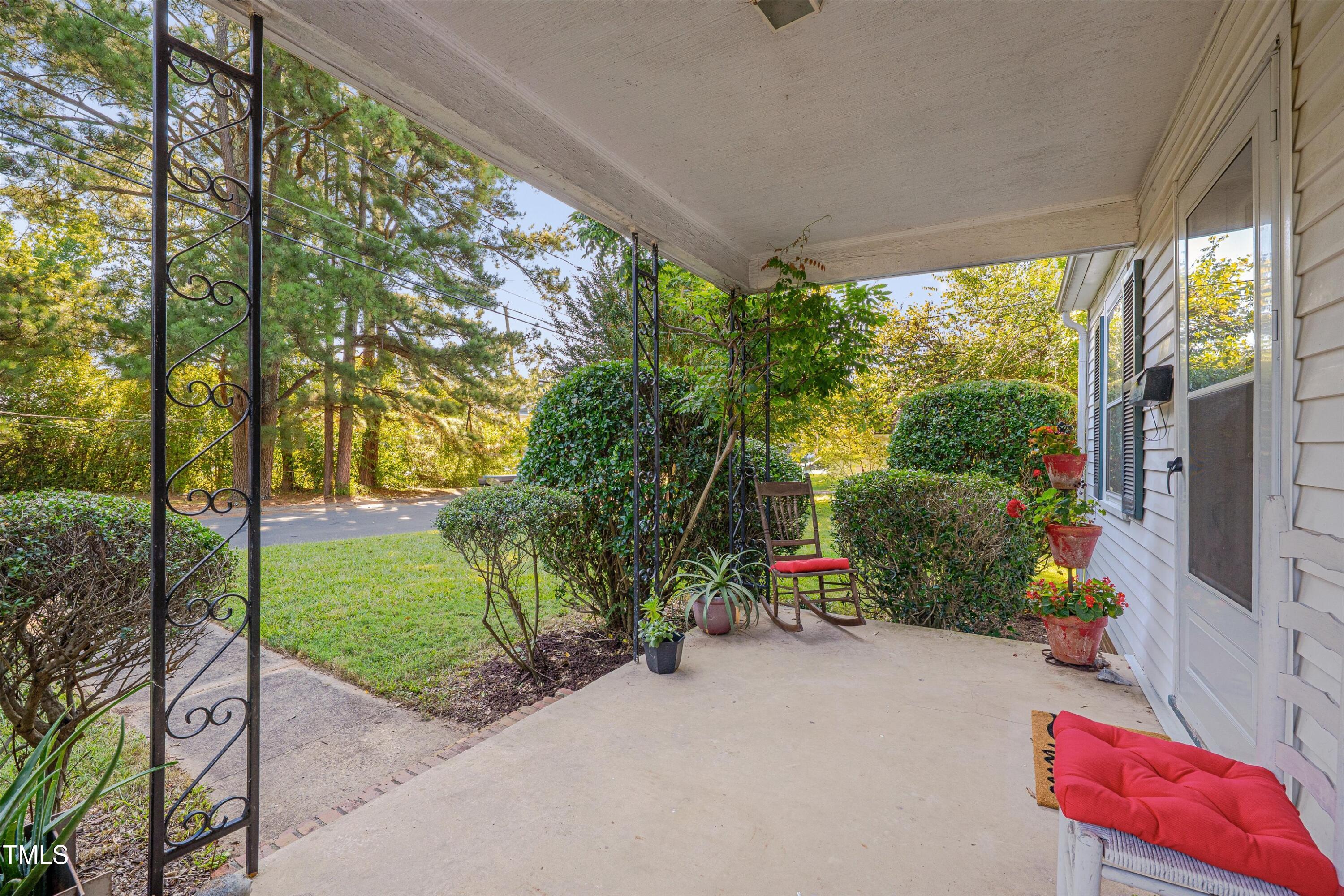 1905 Haverford Street Durham, NC 27705 - Photo 3 of 24 Proch