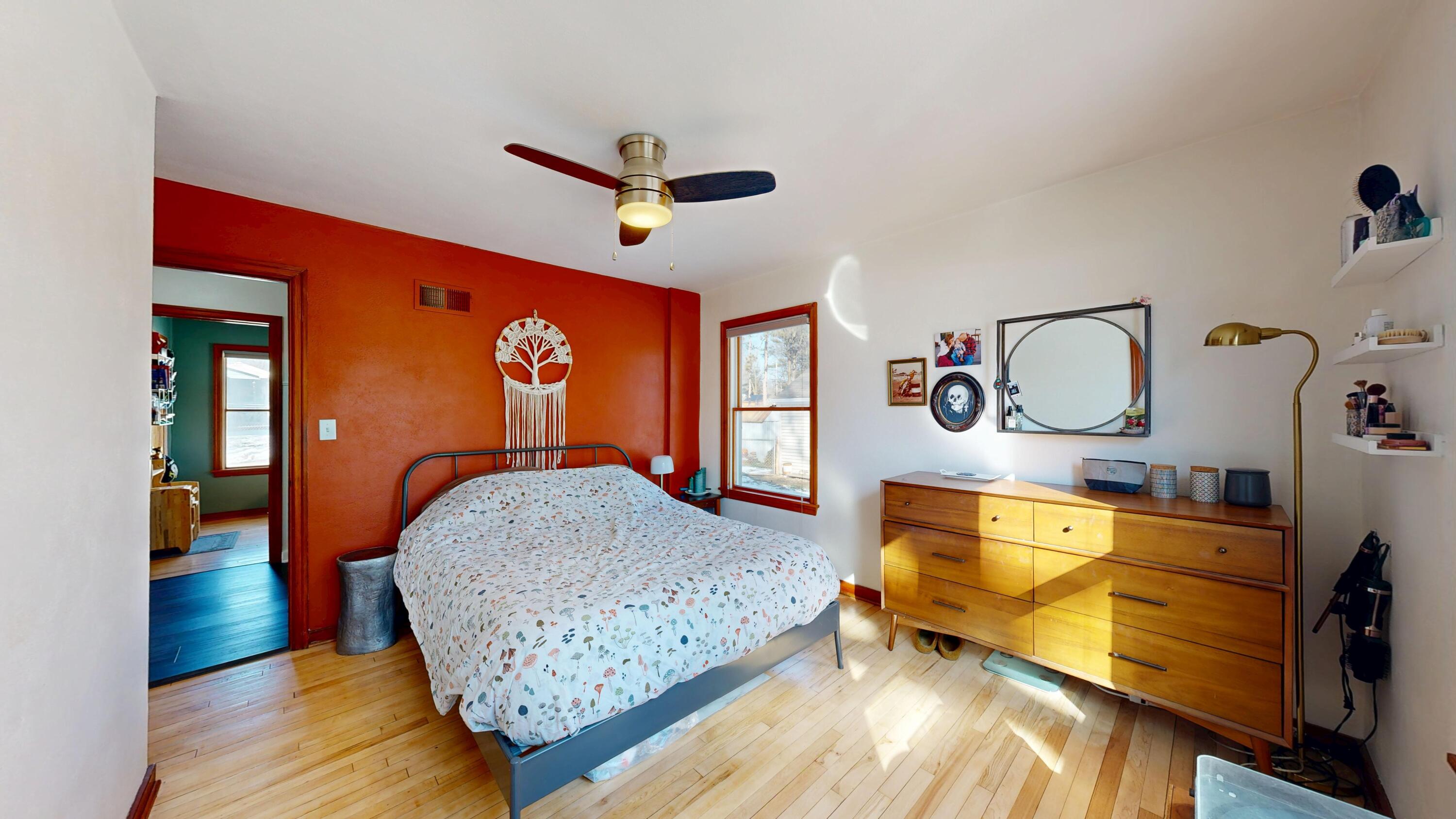 560 Court Road Onalaska, WI 54650 - Photo 12 of 39 Bedroom