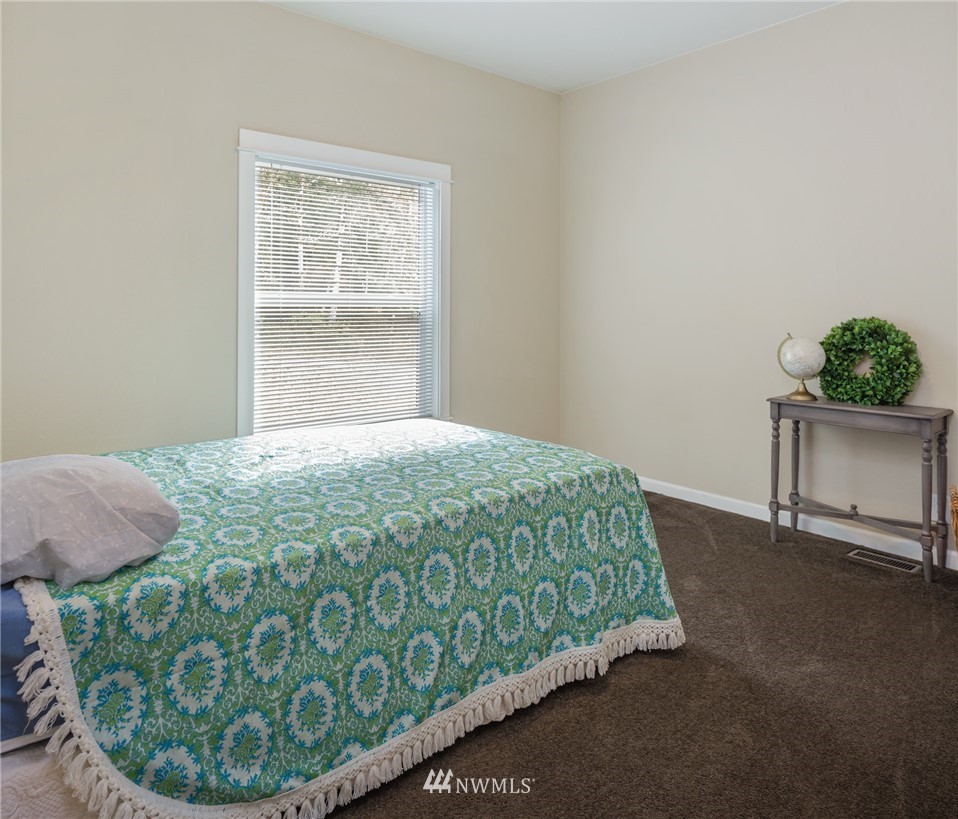 781 Twilight Way Grapeview, WA 98546 - Photo 20 of 24 Gallery Image 20