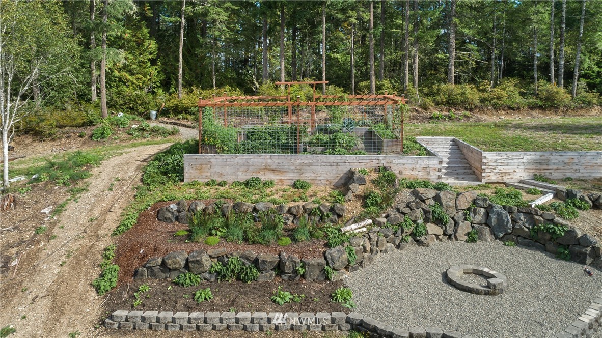 781 Twilight Way Grapeview, WA 98546 - Photo 5 of 24 Gallery Image 5