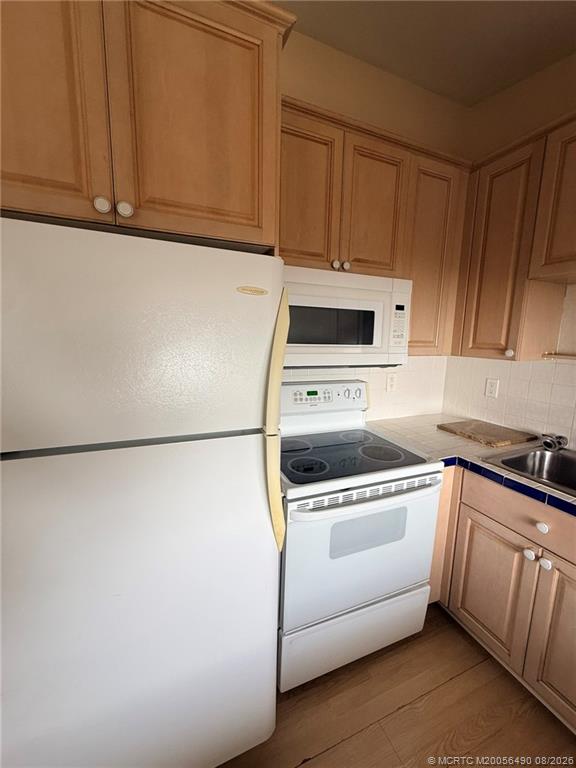 800 Northwest Fork Road, Unit 1010 Stuart, FL 34994 - Photo 10 of 35 Gallery Image 10