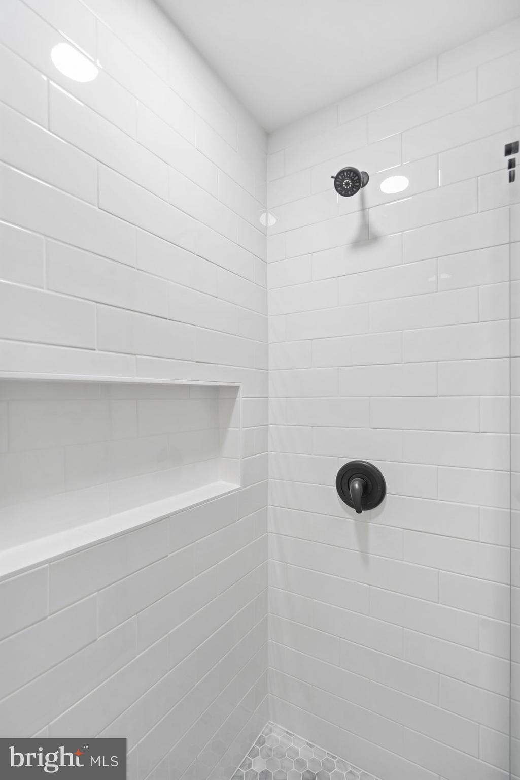 556 Valley View Road Towson, MD 21286 - Photo 21 of 43
