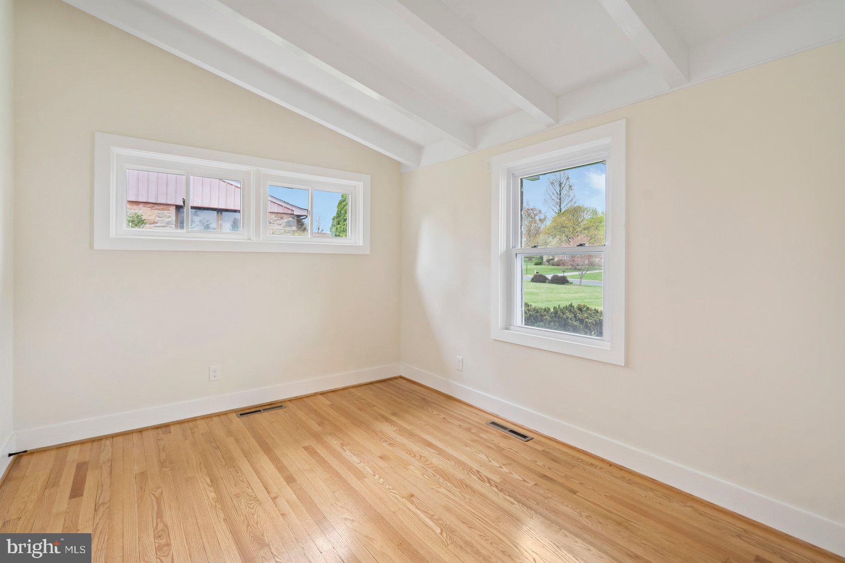 556 Valley View Road Towson, MD 21286 - Photo 27 of 43 an empty room with a window