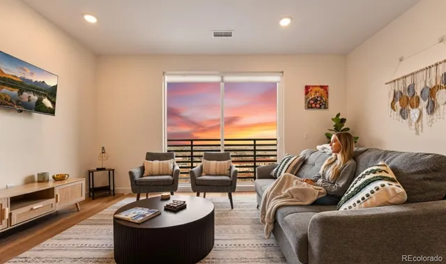 $1,690 | 5256 North Federal Boulevard, Unit 219, Denver, CO 80221