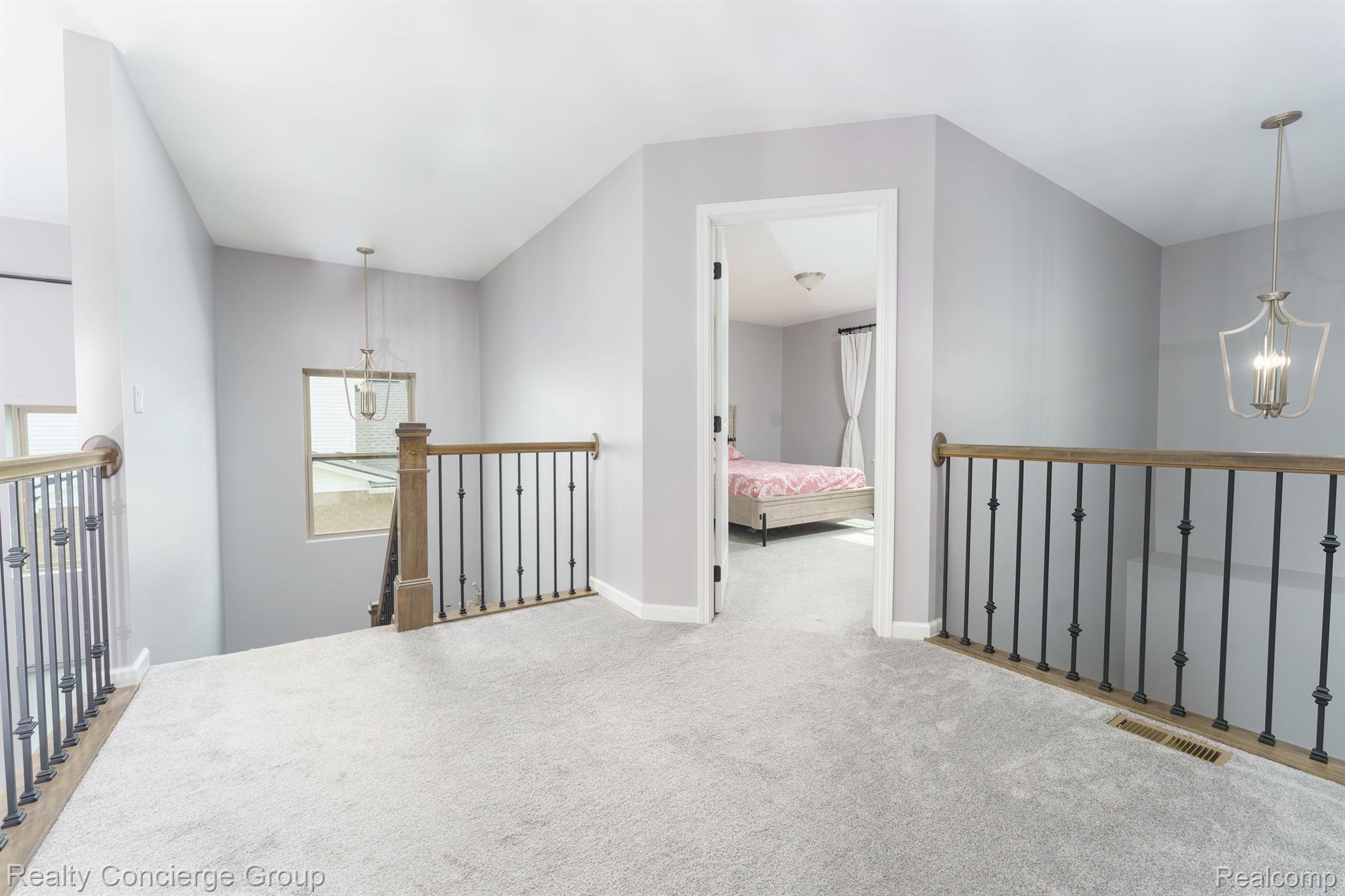 2165 Memorial Lane Rochester, MI 48307 - Photo 19 of 34 Upper level features open loft area