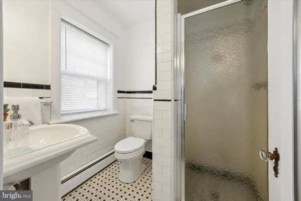 $600,000 | 919 Lindale Avenue, Drexel Hill, PA 19026