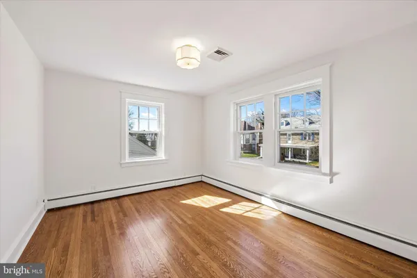$600,000 | 919 Lindale Avenue, Drexel Hill, PA 19026