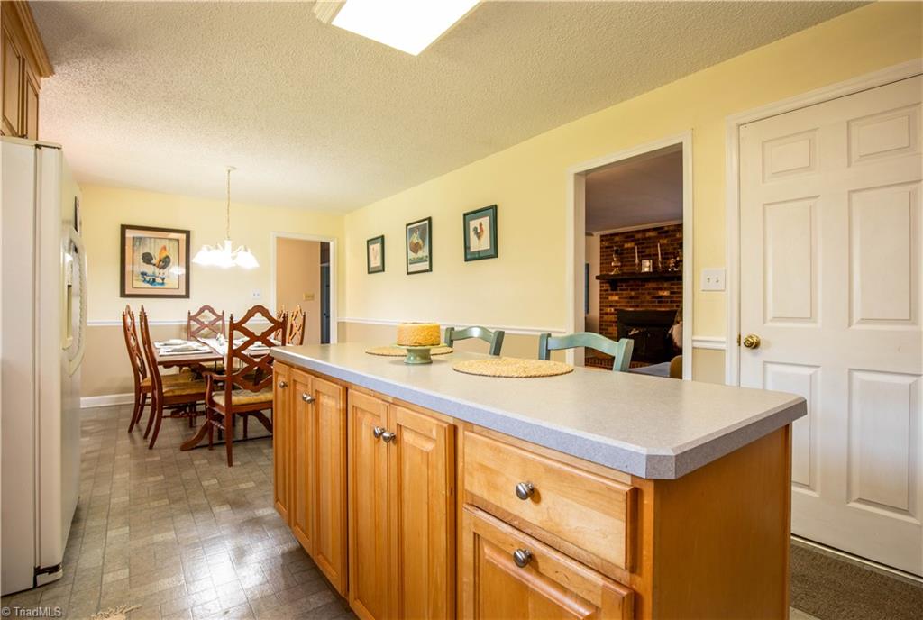 2620 Willard Road Winston-Salem, NC 27107 - Photo 6 of 25