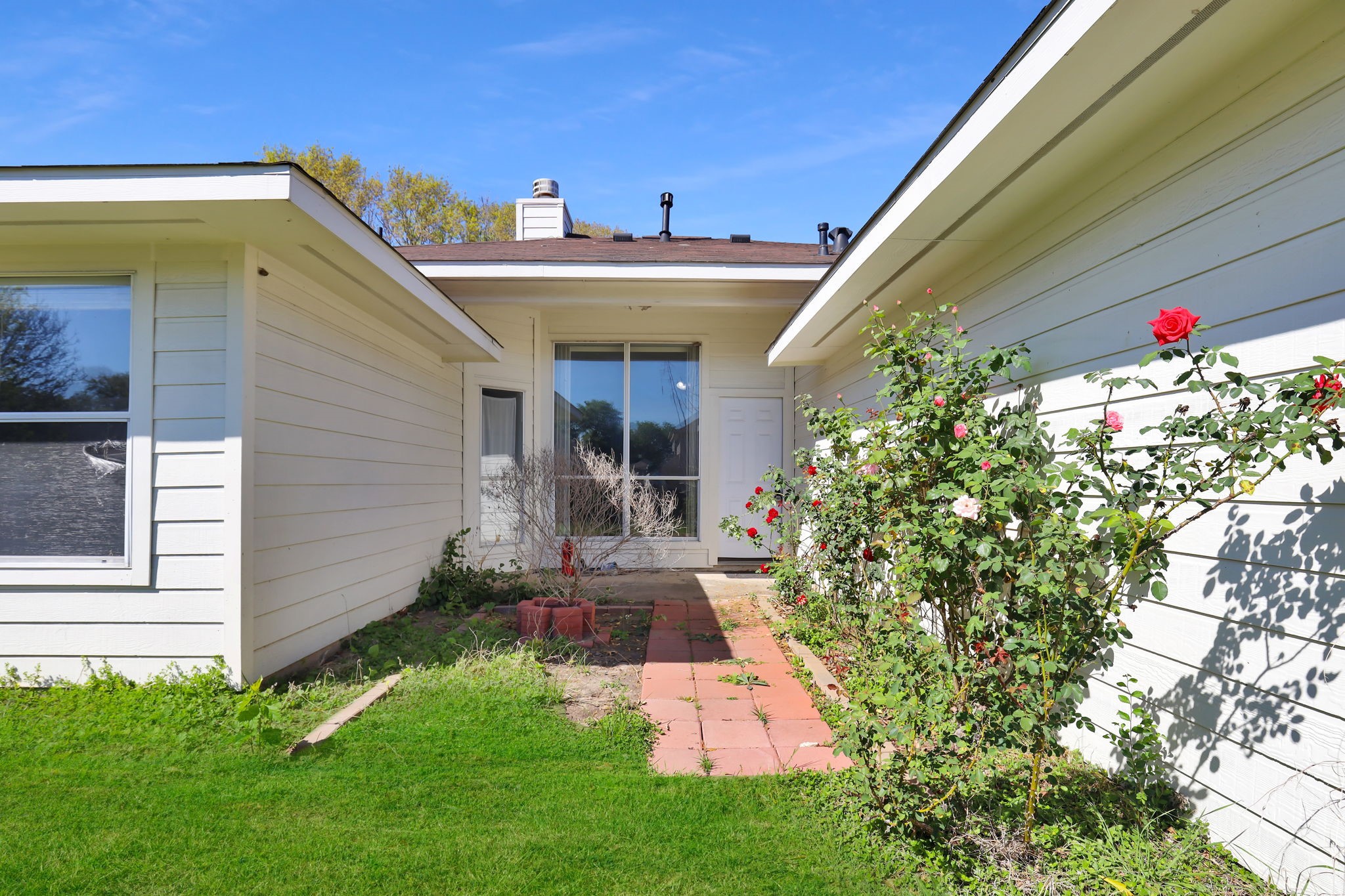 15503 West Little York Road Houston, TX 77084 - Photo 20 of 22 a front view of a house with a yard
