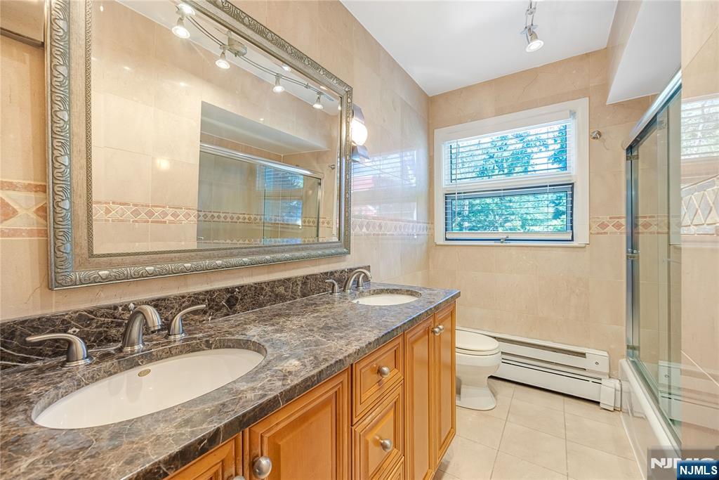 124 Pascack Road Washington Township, NJ 07676 - Photo 22 of 27 Gallery Image 22