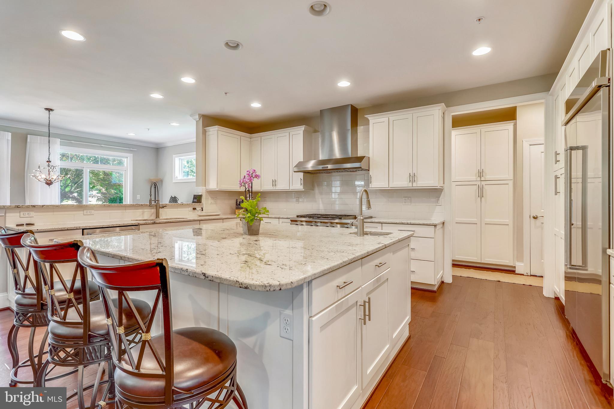 1832 Woods Road Annapolis, MD 21401 - Photo 6 of 29 Simply beautiful kitchen perfect for entertaining