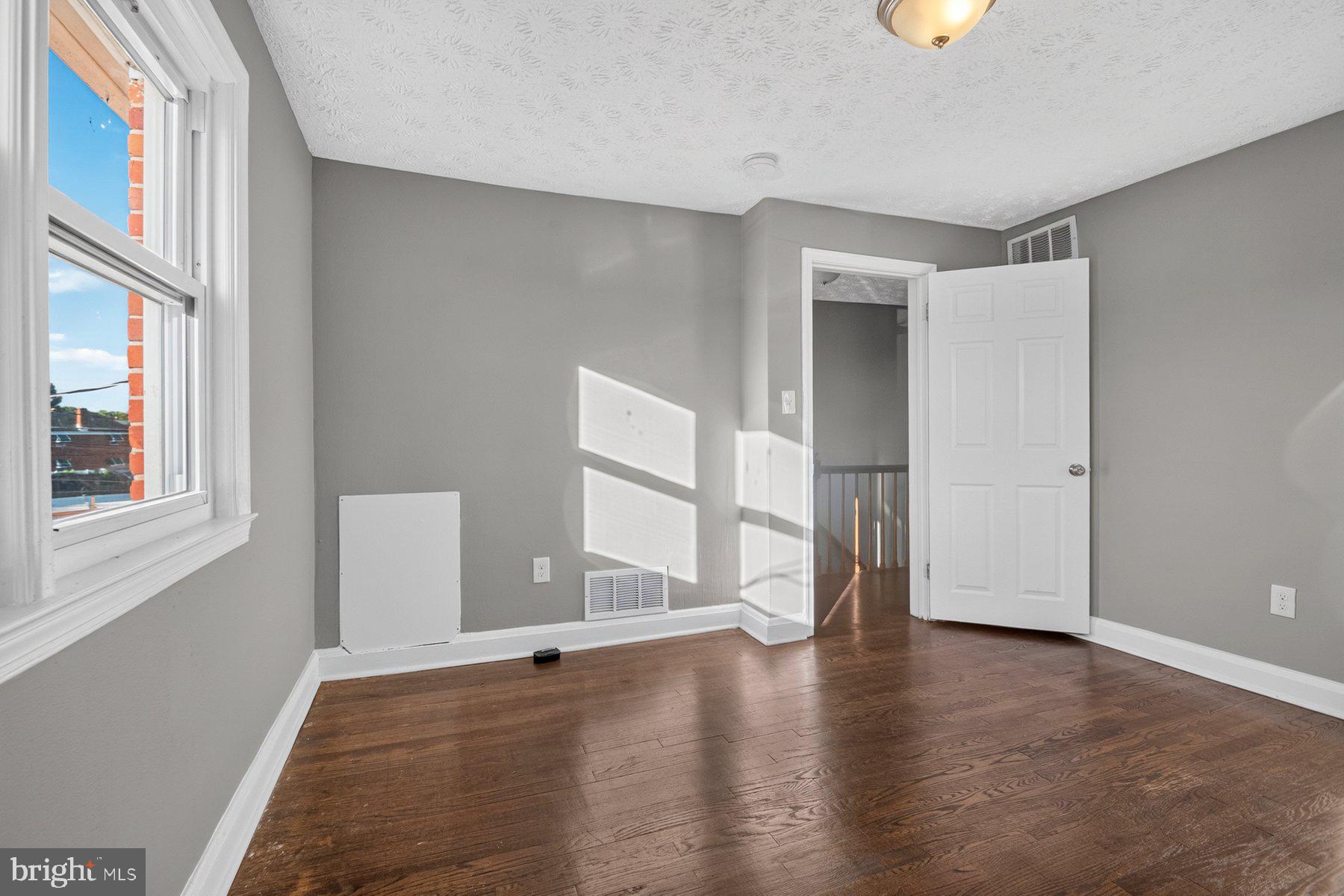 2112 Firethorn Road Baltimore, MD 21220 - Photo 13 of 24