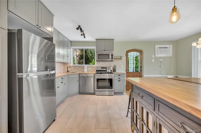 $12,750 | 53 Sheldrake Avenue, Larchmont, NY 10538