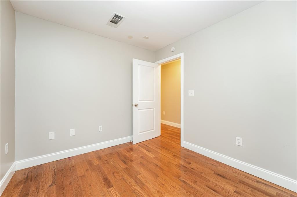 528 Newlin Court Lawrenceville, GA 30046 - Photo 19 of 30 a view of an empty room