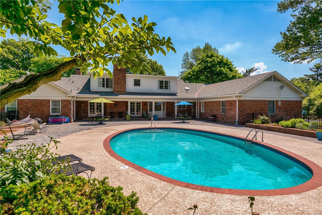 951 Tirrill Farms Road St. Louis, MO 63124 - Photo 2 of 2