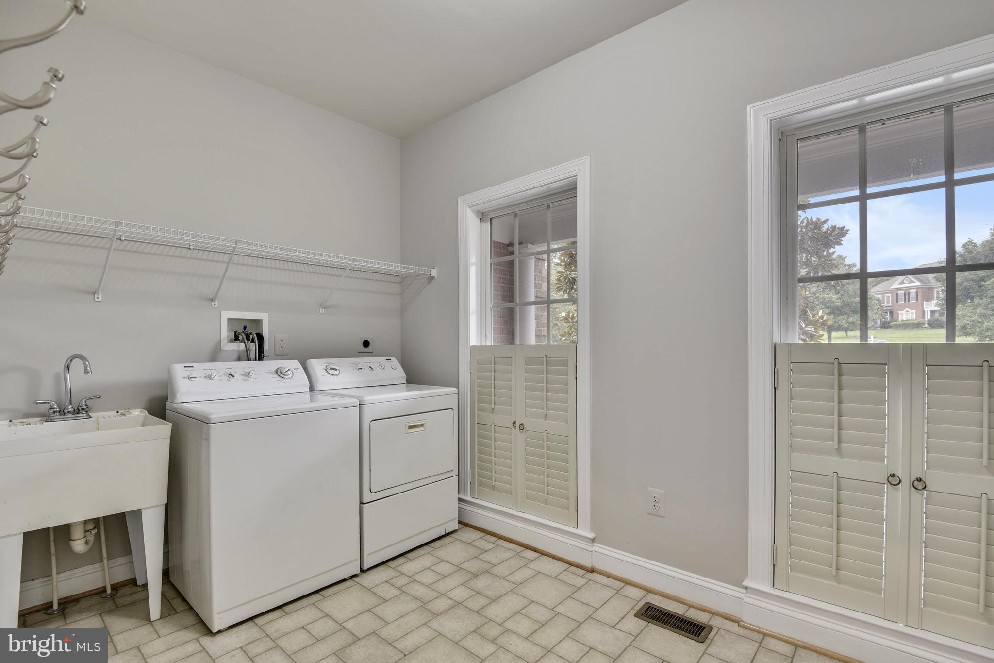 12607 Belmont Ridge Road Reisterstown, MD 21136 - Photo 13 of 28 Laundry rm next to Mud Rm off 3 car garage