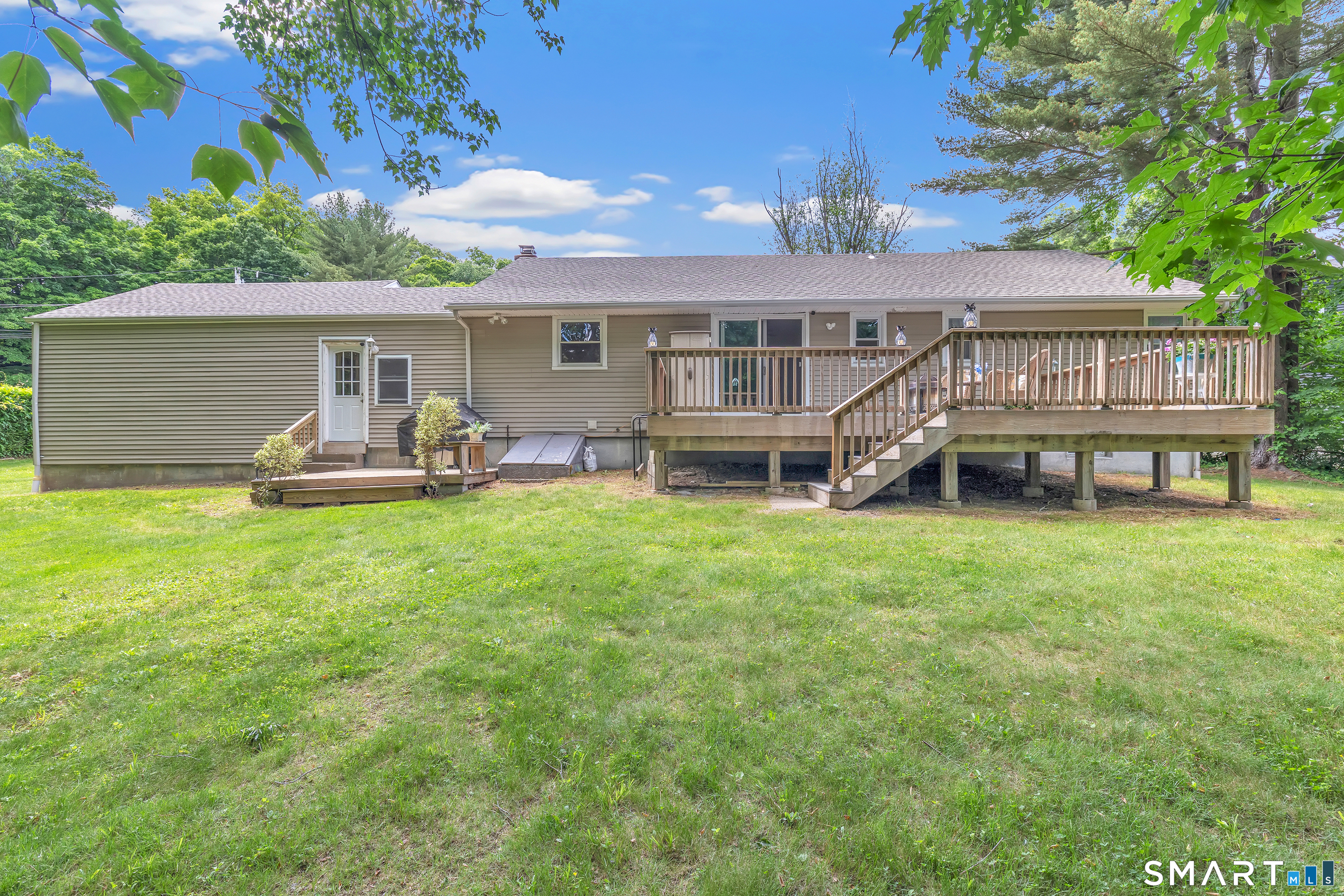 64 Tait Road Trumbull, CT 06611 - Photo 19 of 33