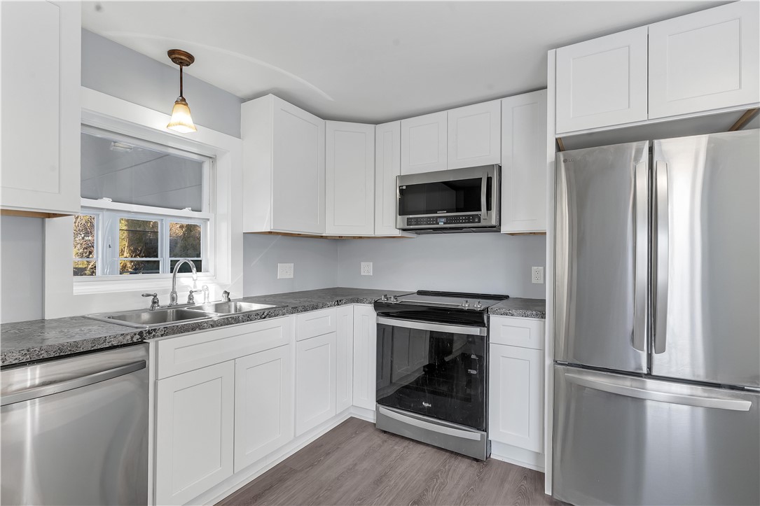 42 Armand Avenue Woonsocket, RI 02895 - Photo 12 of 43