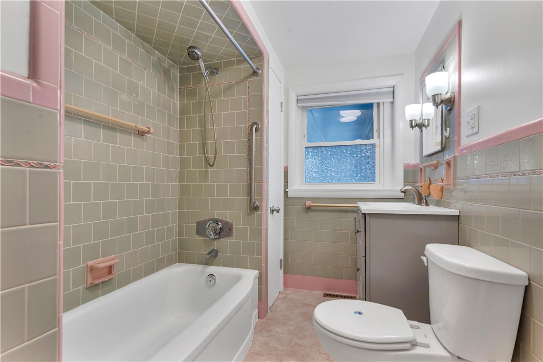 42 Armand Avenue Woonsocket, RI 02895 - Photo 18 of 43 First Floor Full Bath