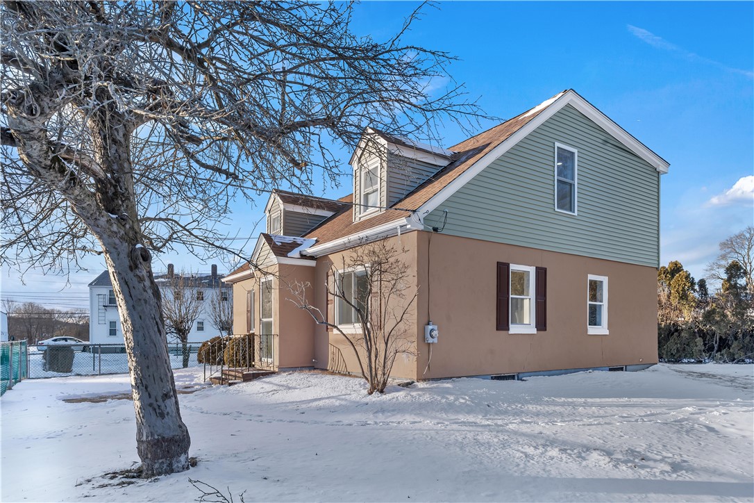 42 Armand Avenue Woonsocket, RI 02895 - Photo 36 of 43