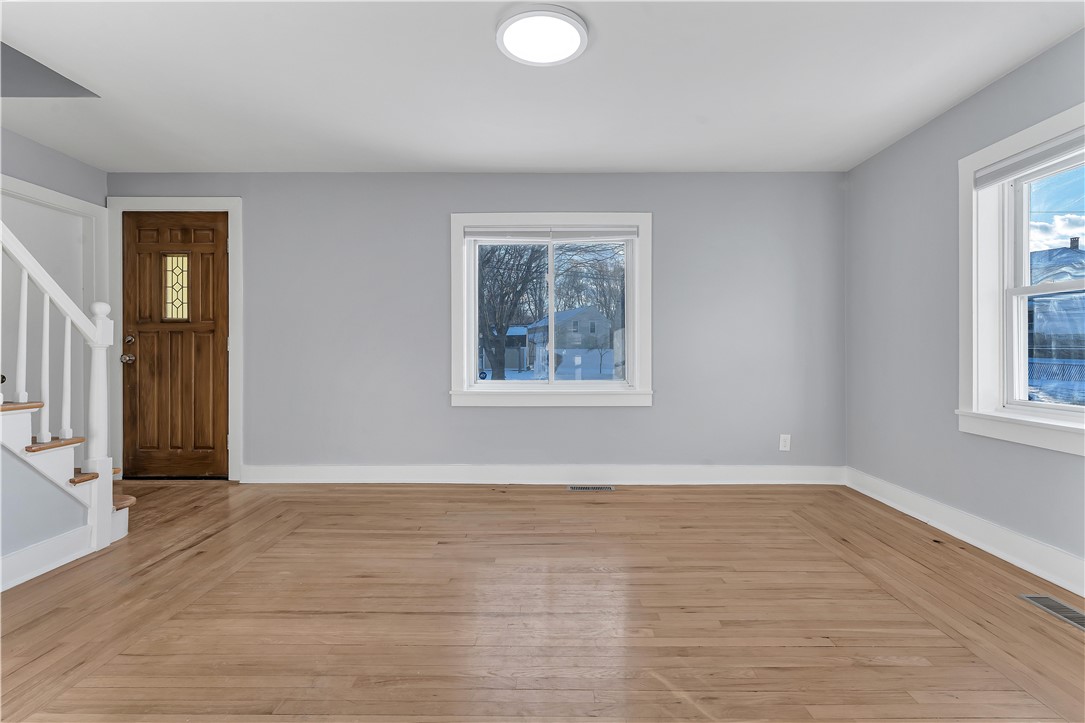 42 Armand Avenue Woonsocket, RI 02895 - Photo 9 of 43