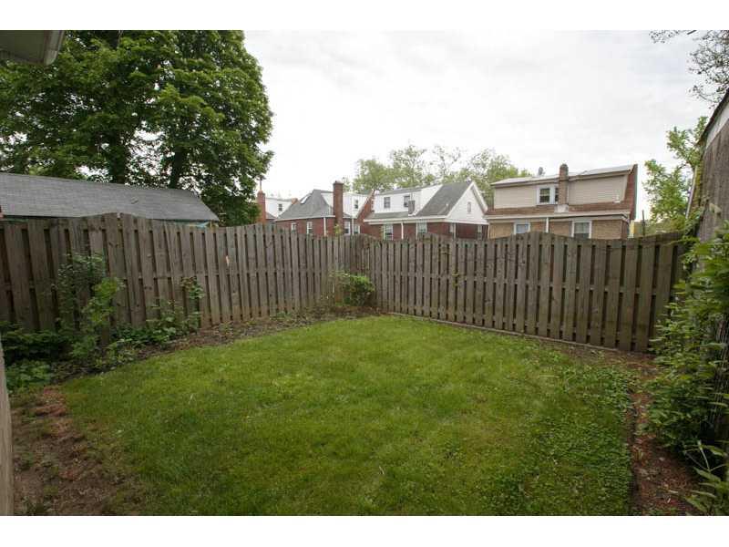 5412 Guarino Road Pittsburgh, PA 15217 - Photo 14 of 15 Yard/Garden.