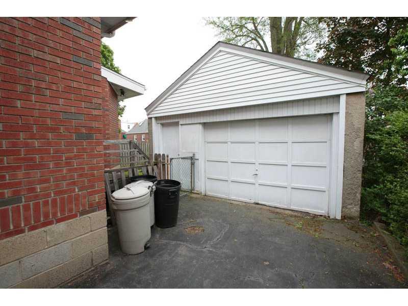 5412 Guarino Road Pittsburgh, PA 15217 - Photo 15 of 15 Parking Lot/Garage.